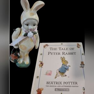 Peter Rabbit Book 1996 / Katherines Bunny + Wooden Costume Collectible 6"